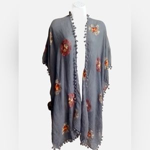 Anthropology Do everything in love kimono One size. Floral pattern with tassels